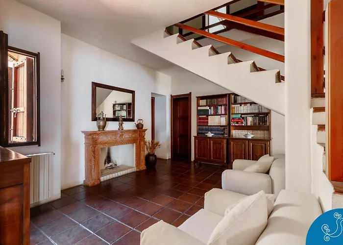 Villa Anna - Charming Dimora Suspended Over The Sea Geremèas