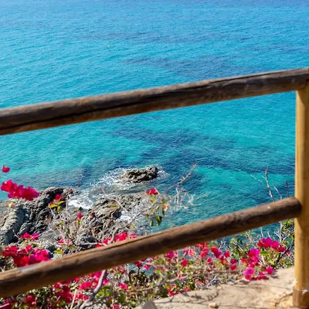 Villa Anna - Charming Dimora Suspended Over The Sea