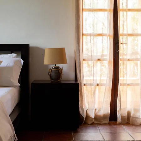 Villa Anna - Charming Dimora Suspended Over The Sea Geremèas