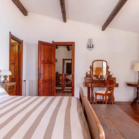 Villa Anna - Charming Dimora Suspended Over The Sea Geremèas